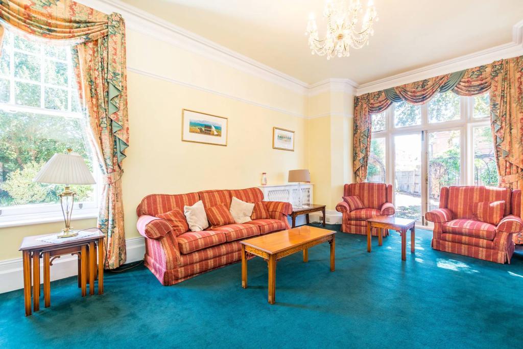 7 bedroom house for sale in Strawberry Hill Road, Strawberry Hill, TW1, TW1