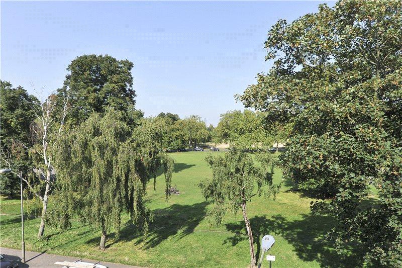 6 bedroom house for sale in Clapham Common West Side, Clapham, London