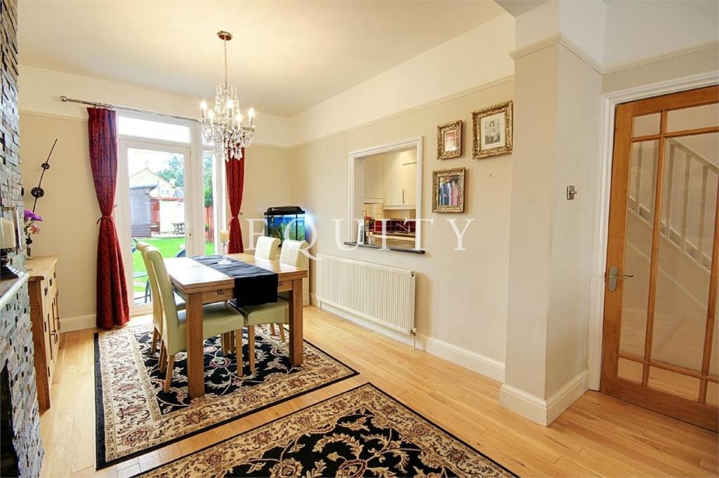 3 bedroom terraced house for sale in Clive Road, Enfield, EN1, EN1