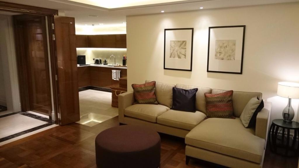 Ebury Square,Lounge