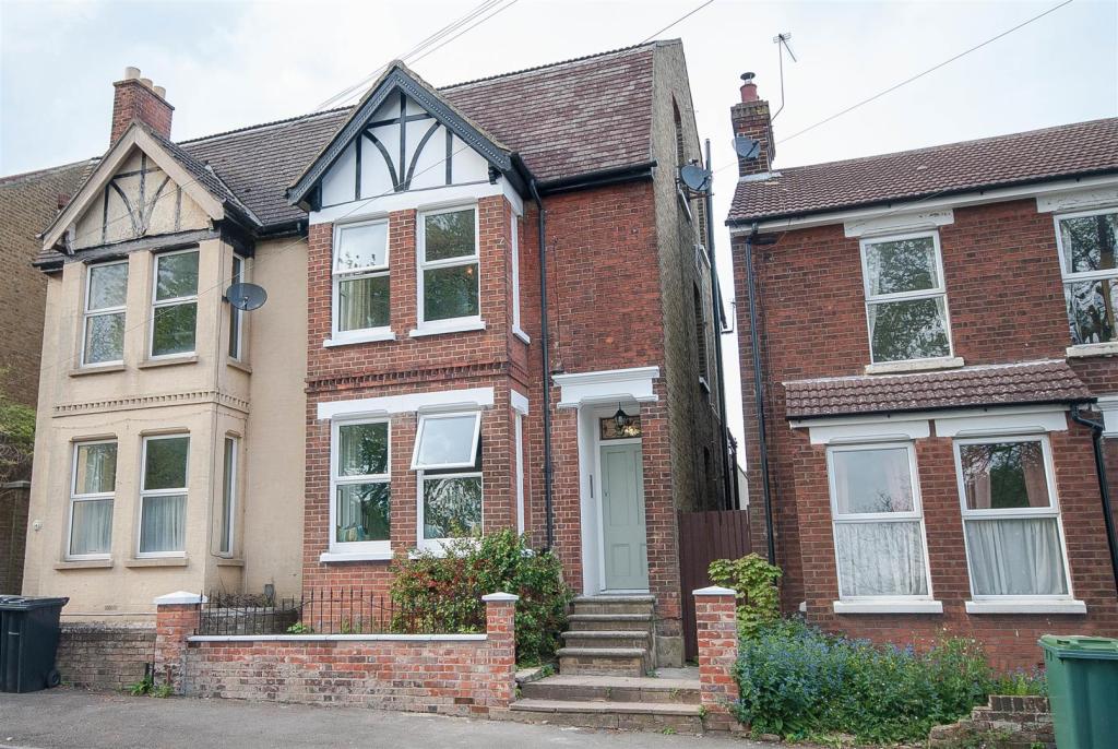 4 bedroom terraced house for sale in Cornwallis Road, Maidstone, ME16 8BA, ME16