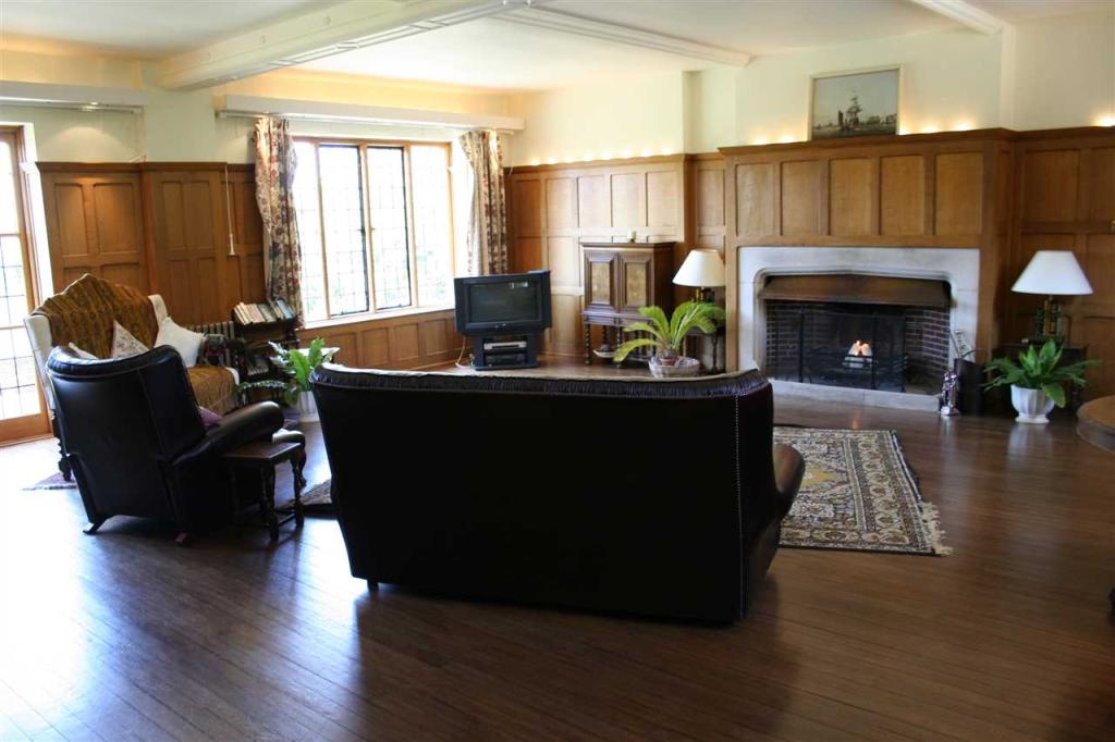 9 bedroom detached house for sale in Great Easton Manor, Great Easton