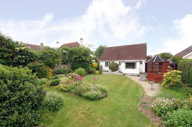 2 bedroom chalet for sale in Yapton Road, Middleton On Sea, Bognor