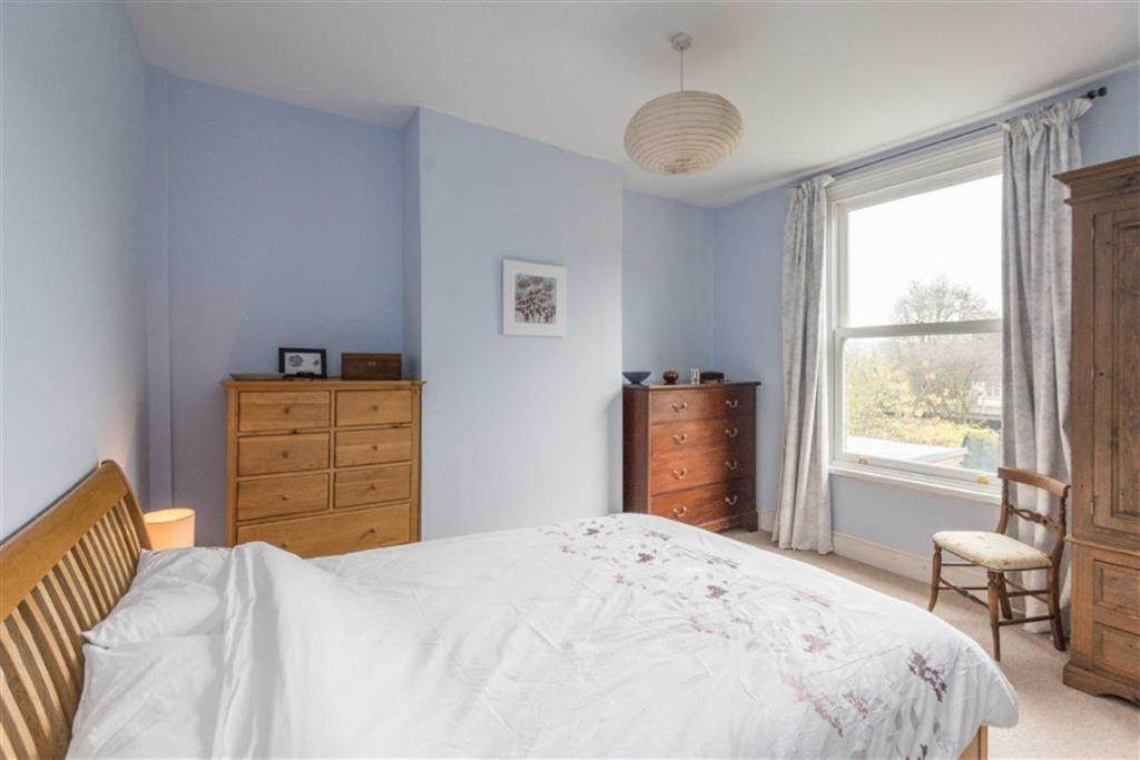 4 bedroom semidetached house for sale in 11, Edge Hill Road, Nether