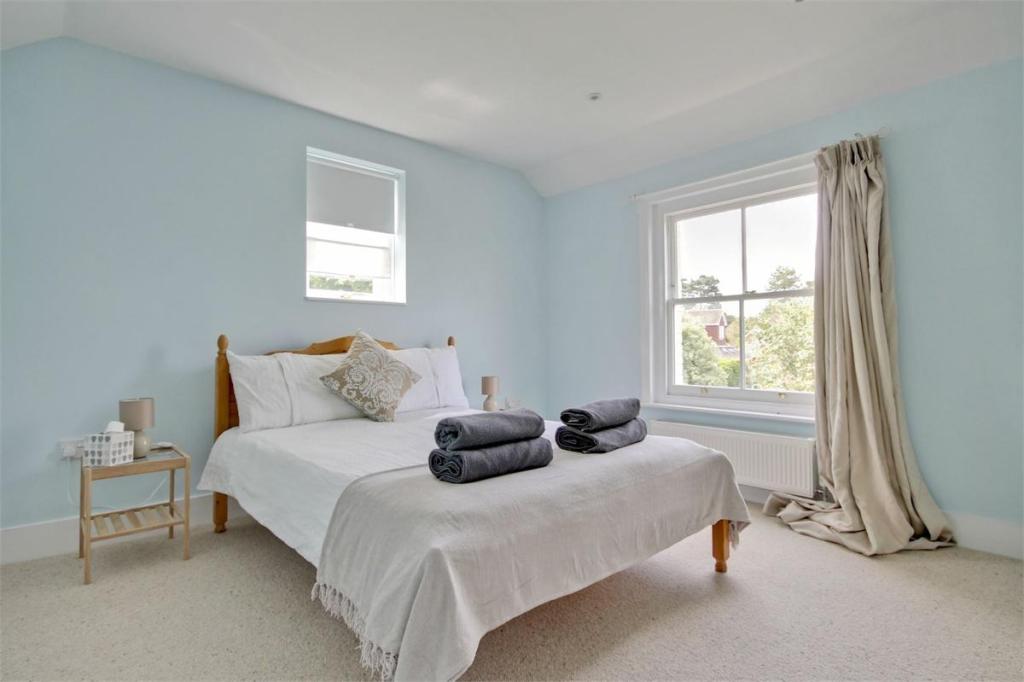 4 bedroom detached house for sale in Brockenhurst, Hampshire, SO42