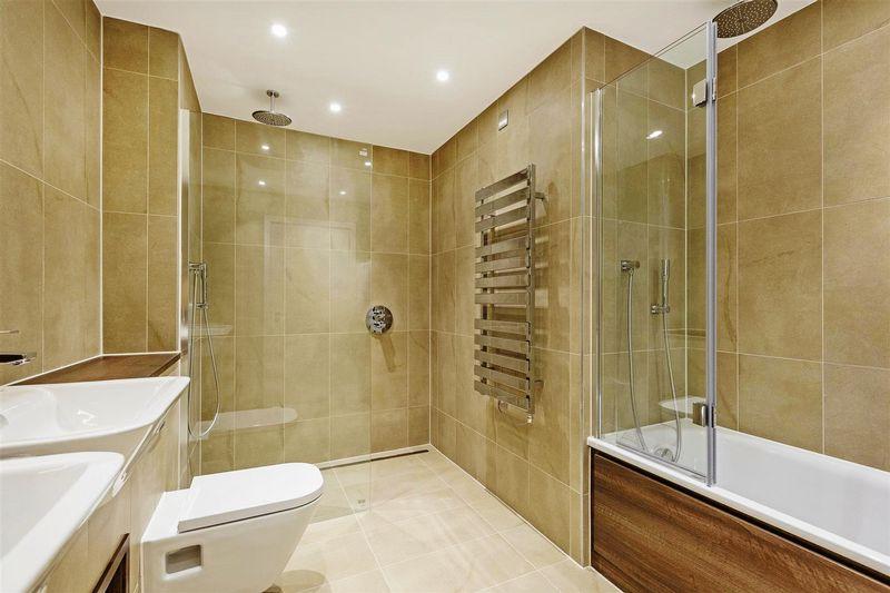Nine Elms Point,Bathroom