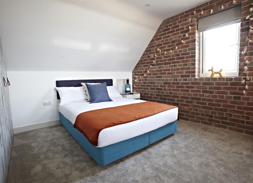 5 bedroom detached house for sale in Castle Mount, Mirfield, WF14 9FE, WF14