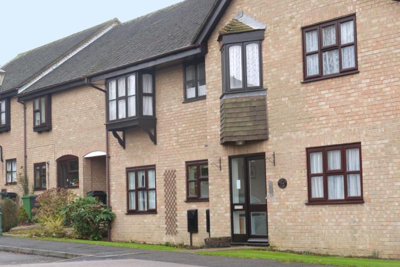 2 bedroom flat to rent in Gentian Close, Grove Green, Maidstone, ME14, ME14