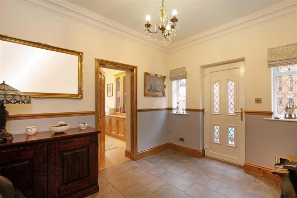 5 bedroom detached house for sale in Houghside Lane, Pudsey, Leeds, LS28