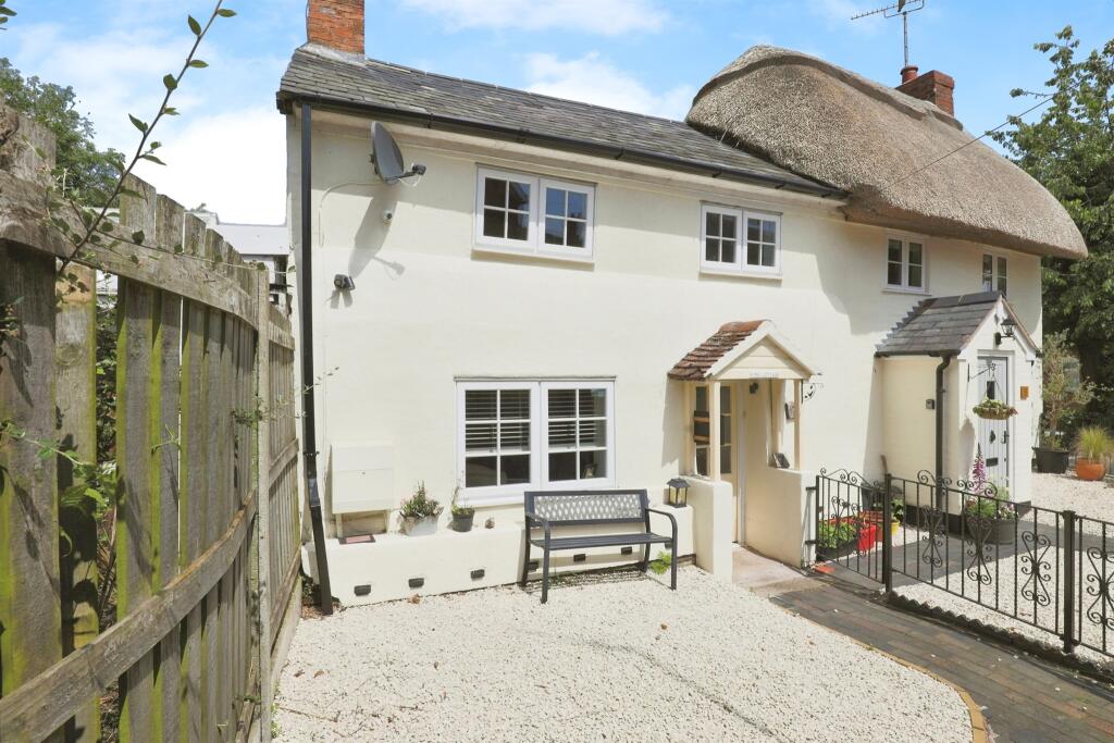 3 Bedroom Character Property For Sale In Chapel Street Wellesbourne