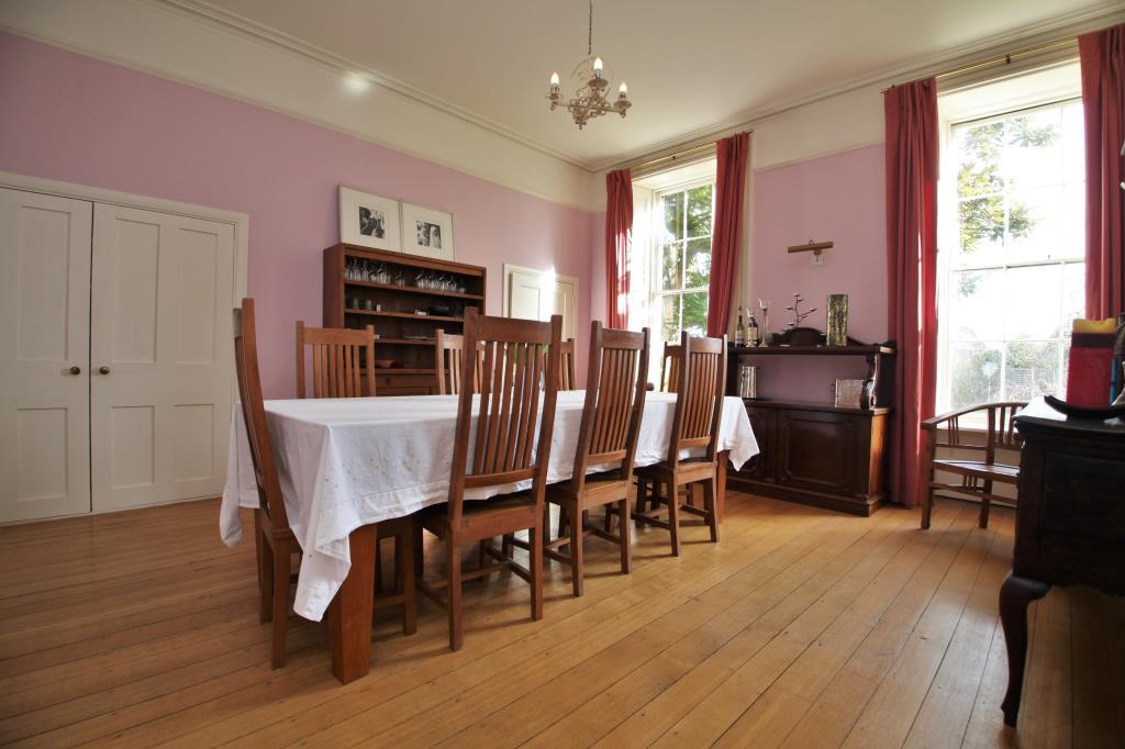 5 bedroom detached house for sale in Englefield Road, Theale, Reading, Berkshire, RG7, RG7