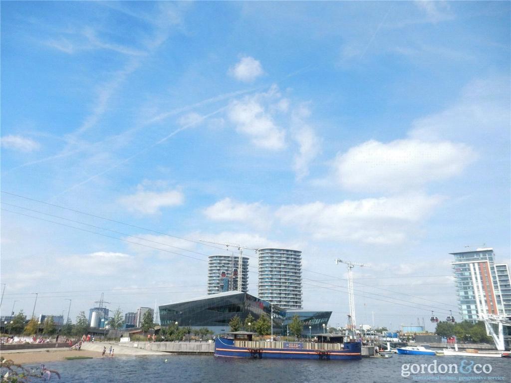 Crossrail,Local