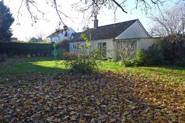 2 Bedroom Detached Bungalow For Sale In Bury Road 2 Bedroom Detached Bungalow For Sale In Bury Road