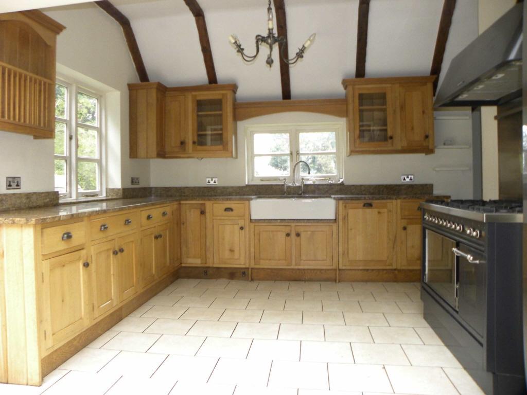 5 bedroom detached house for sale in Spratts Lane, Kensworth, Dunstable