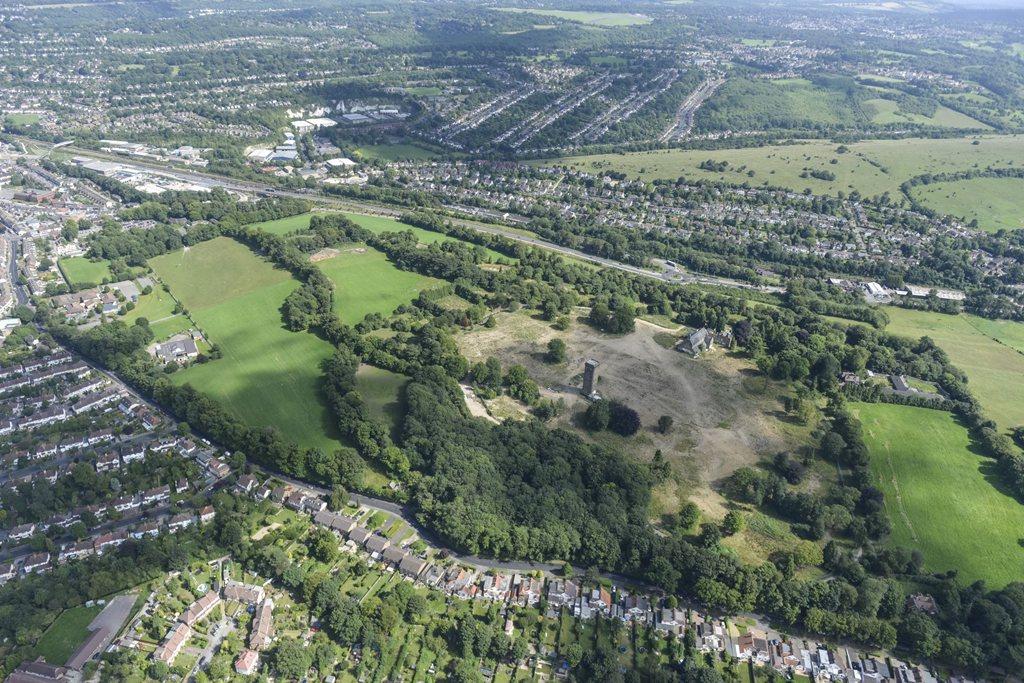 5 bedroom detached house for sale in Cane Hill, Coulsdon, CR5, CR5