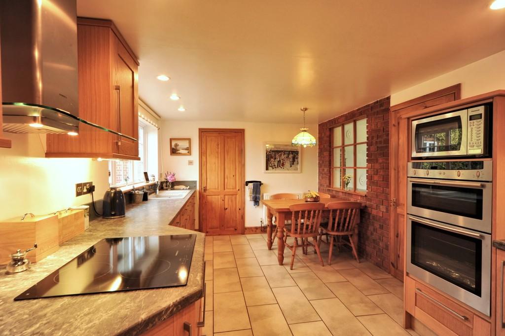 6 bedroom farm house for sale in Ludham, NR29