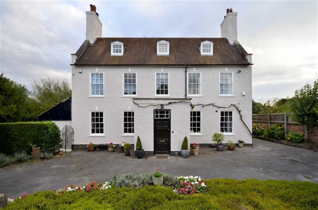 7 bedroom detached house for sale in Church Street, Southwell