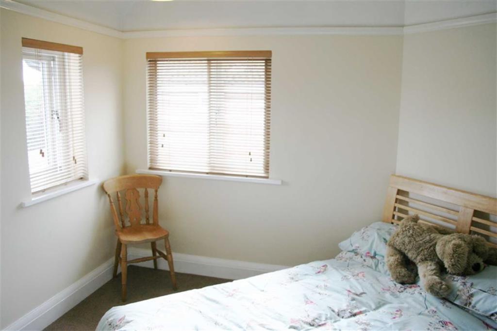 3 bedroom detached house for sale in Cavendish Avenue, Allestree, Derby