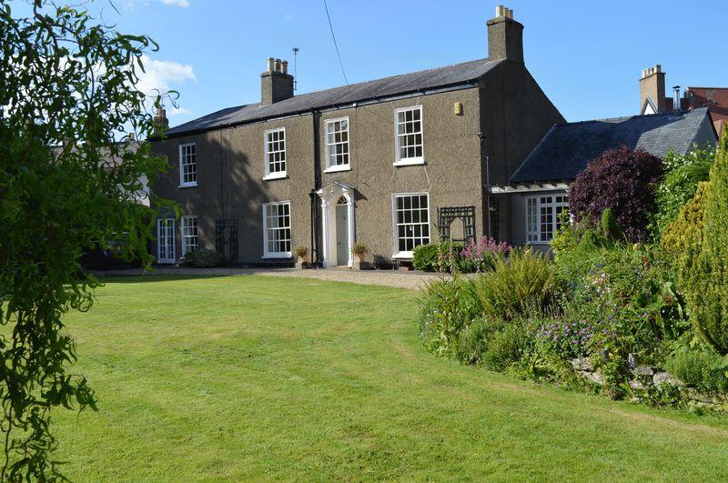 4 bedroom detached house for sale in Acacia House, High Street