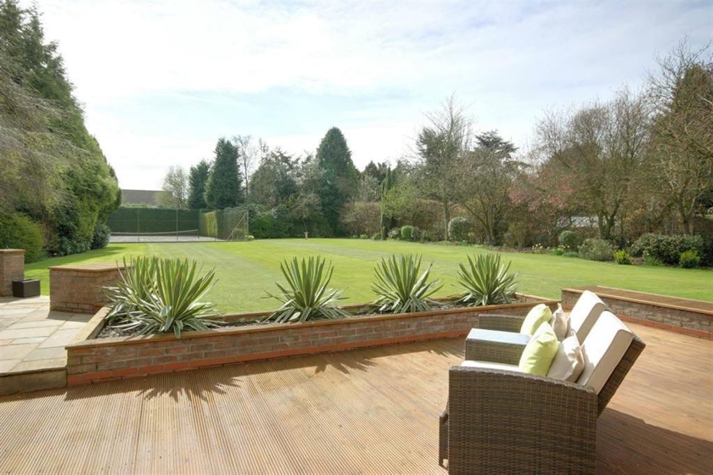 5 bedroom detached house for sale in Riplingham Road, Westella, East Yorkshire, HU10 , HU10