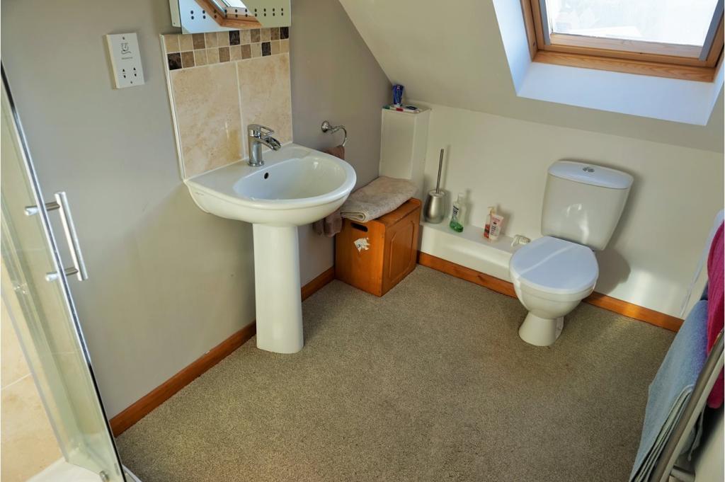 6 bedroom detached house for sale in Way, Church Gresley