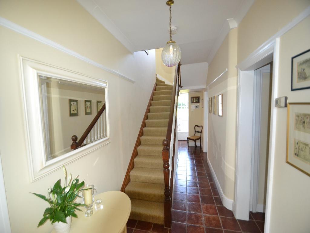 Cream Entrance Hall Design Ideas, Photos & Inspiration | Rightmove ...