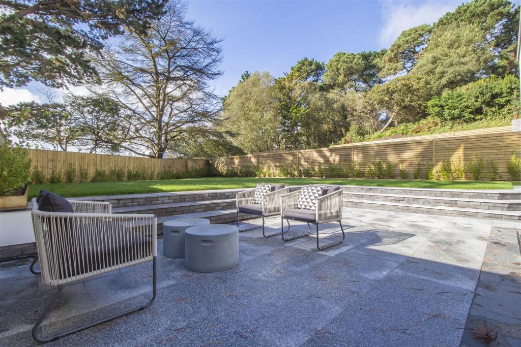 Amirez Developments,Patio