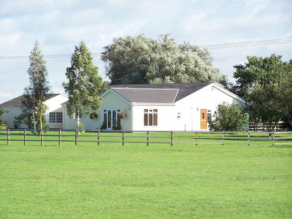 4 bedroom equestrian facility for sale in Fenland Lodge, Fenland Lane, Broomfleet, Brough, East