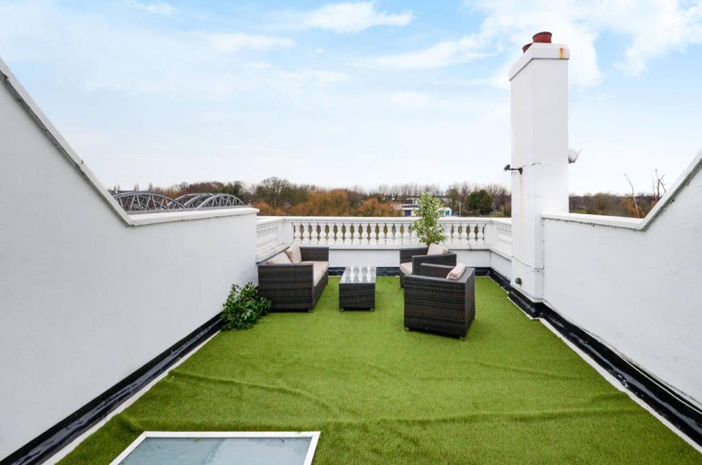 15978_929694_IMG_19_0000