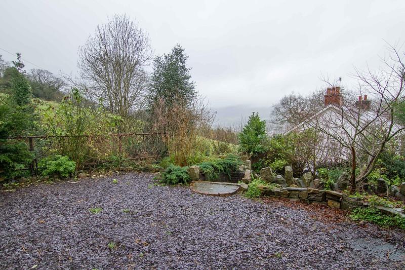 4 bedroom semidetached house for sale in Cwmynant , Ochrwyth, Risca