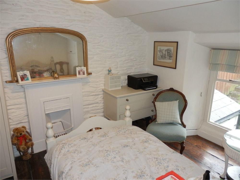 2 bedroom terraced house for sale in Ebenezer Street, Newcastle Emlyn