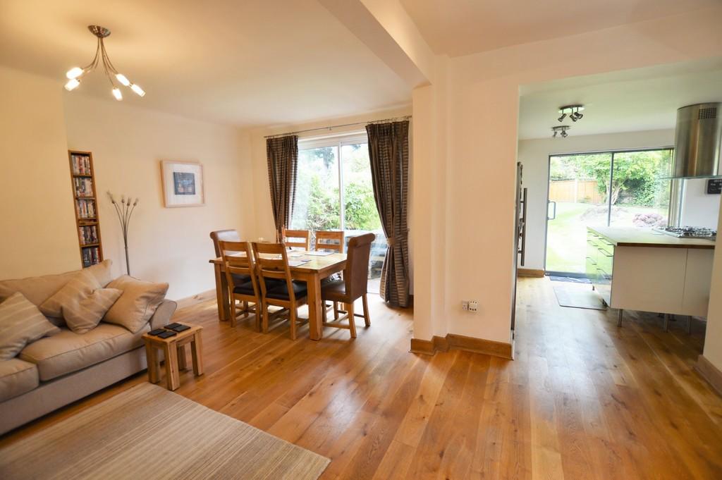 3 bedroom semidetached house for sale in Orchard Close, Upton, Chester