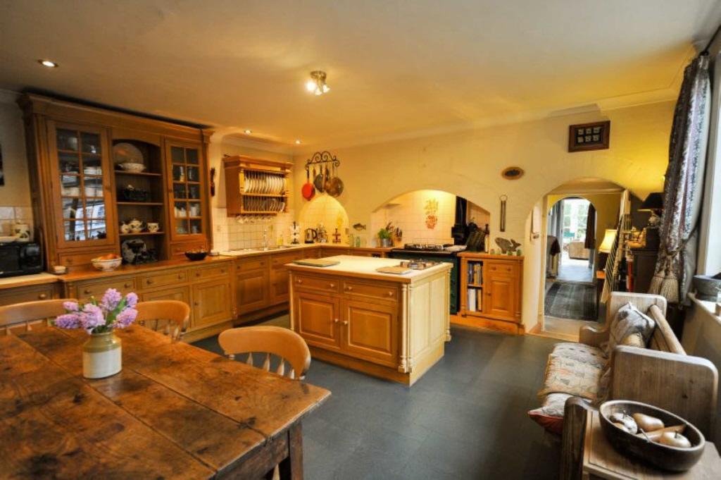 5 bedroom detached house for sale in Mayfield Cottage, Middle Mayfield