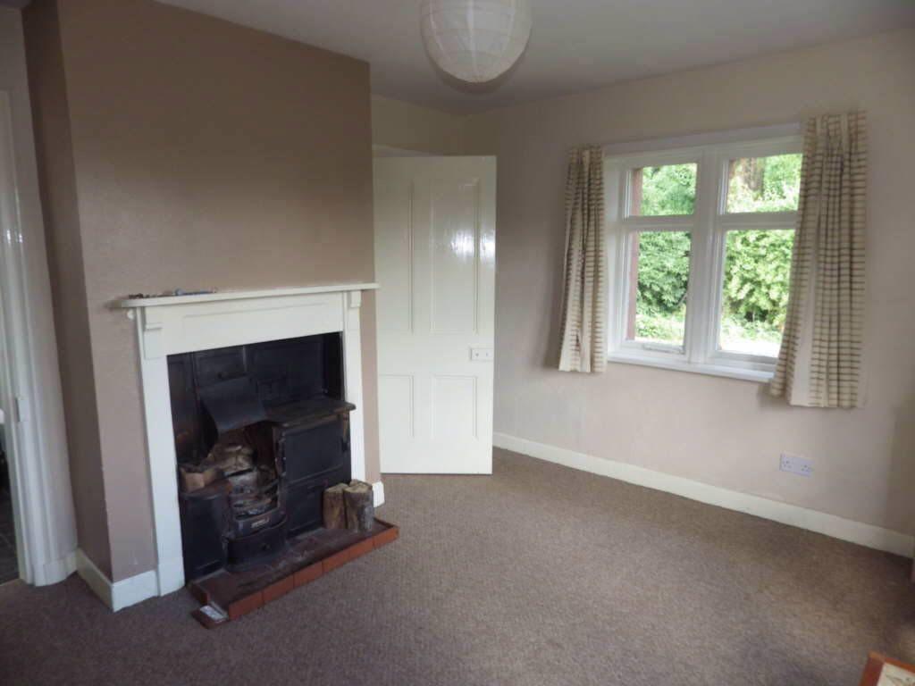 2 bedroom cottage for sale in Neston Road, Neston, Wirral, CH64, CH64