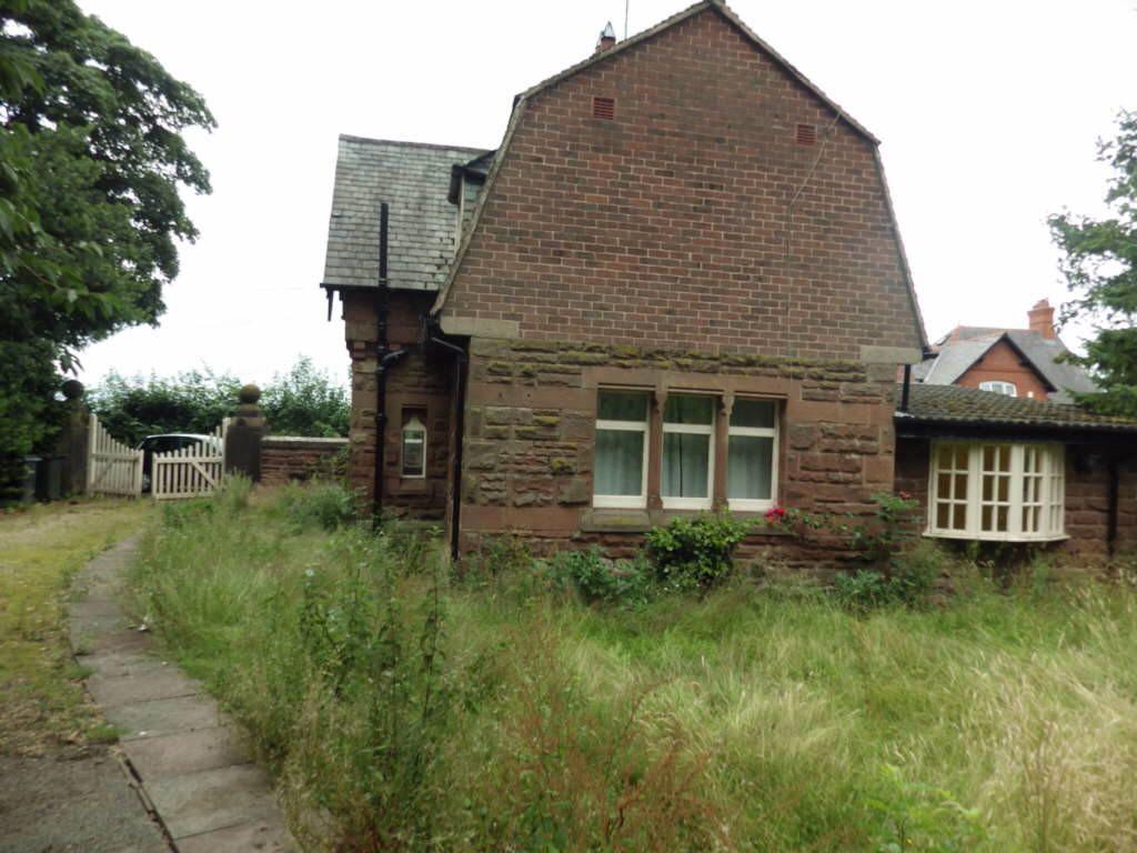 2 bedroom cottage for sale in Neston Road, Neston, Wirral, CH64, CH64