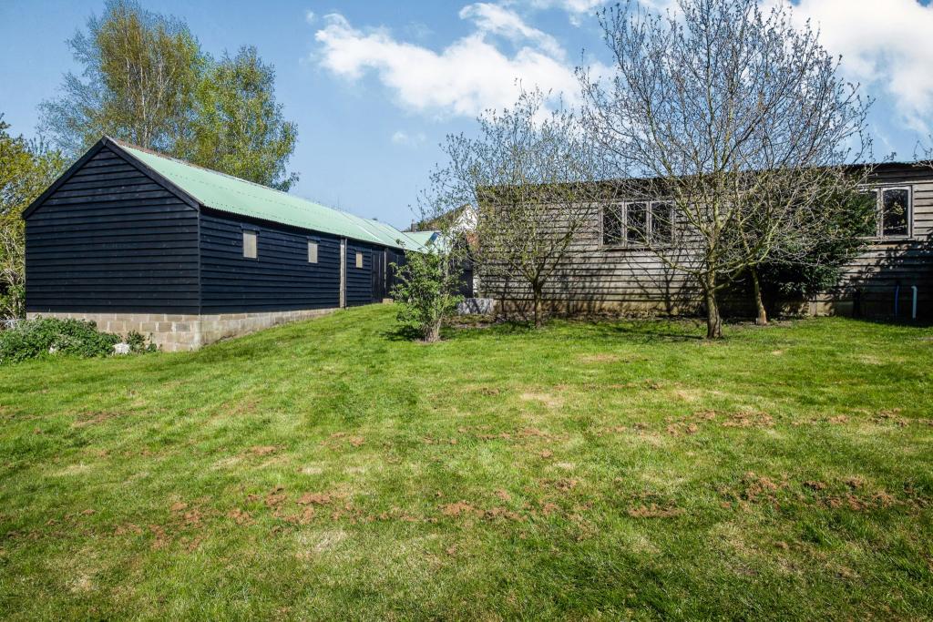 5 bedroom detached house for sale in Halesworth Road, Walpole