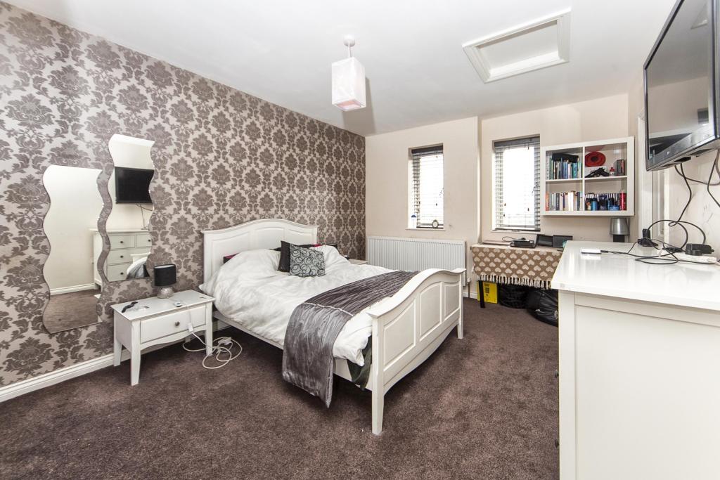 7 bedroom detached house for sale in The Avenue, Medburn, Newcastle