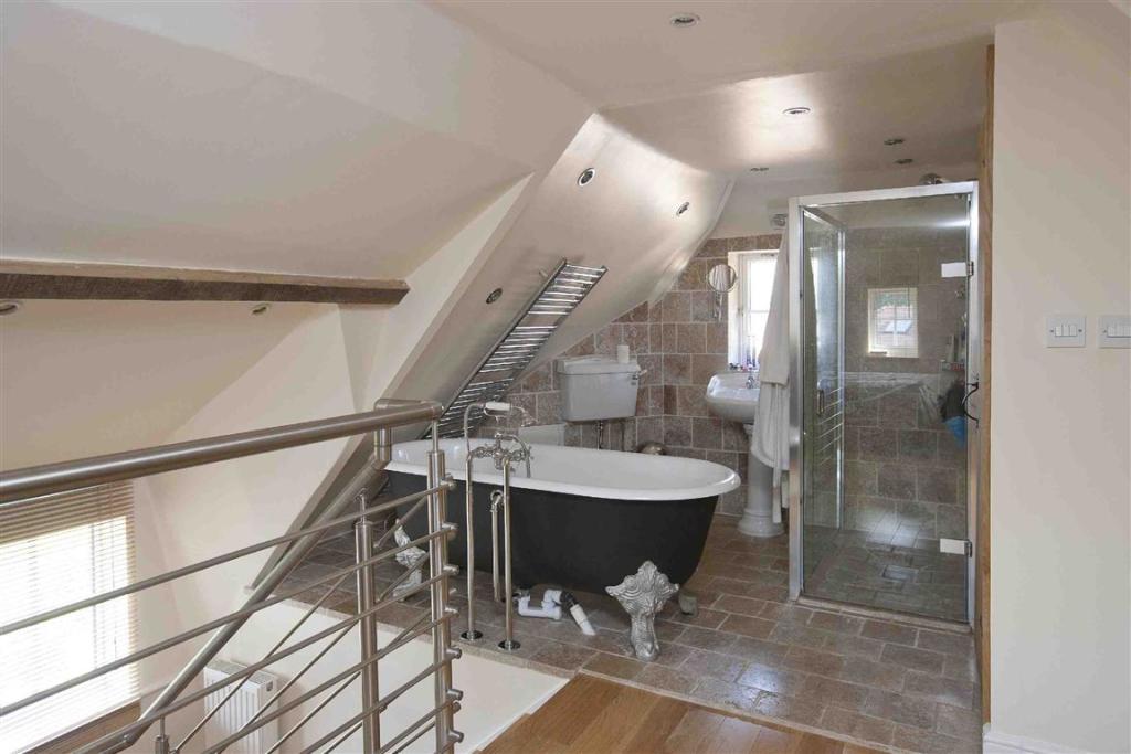 5 bedroom detached house for sale in Plassey Road, Tidworth, Wiltshire, SP9