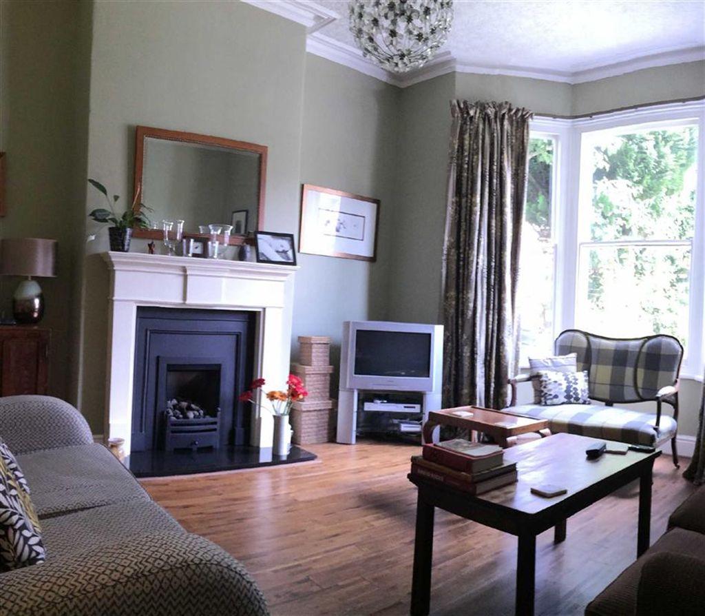 4 bedroom terraced house for sale in Hamilton Street, Hoole, Chester, CH2