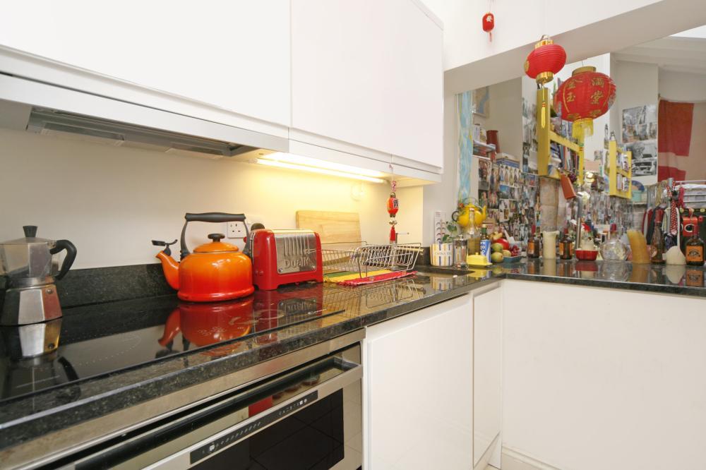 Ground floor studio flat for sale in Chelsea Studios, Fulham Road, SW6, SW6