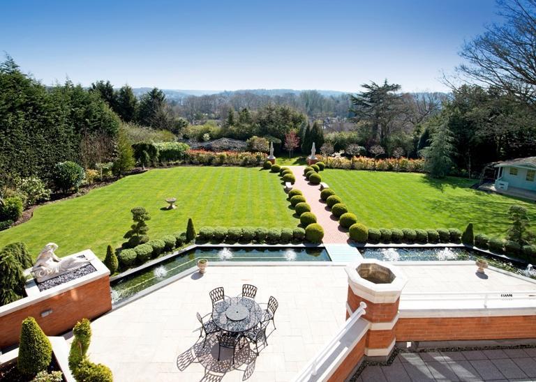 9 bedroom house for sale in b Estate, Purley, Surrey, CR8