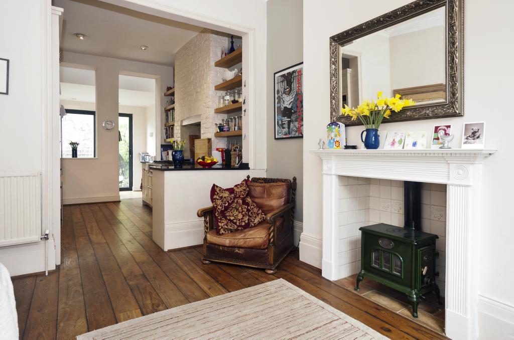 4 bedroom terraced house for sale in Bartholomew Road, London, Camden