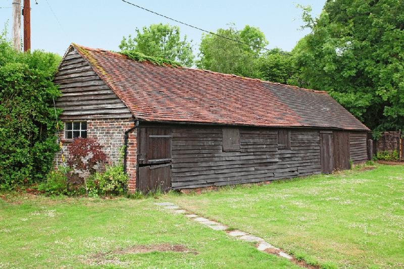 7 bedroom farm house for sale in Theobalds Road, Burgess Hill, West