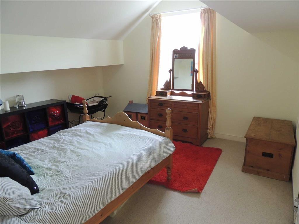 6 bedroom semidetached house for sale in Station Road, Marple