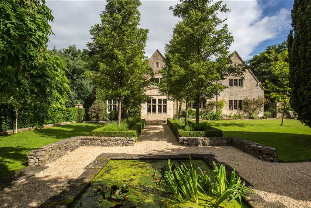 6 bedroom detached house for sale in Coates, Cirencester