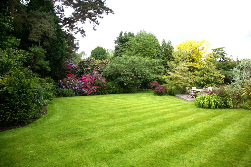 5 bedroom detached house for sale in Esher Park Avenue, Esher, Surrey