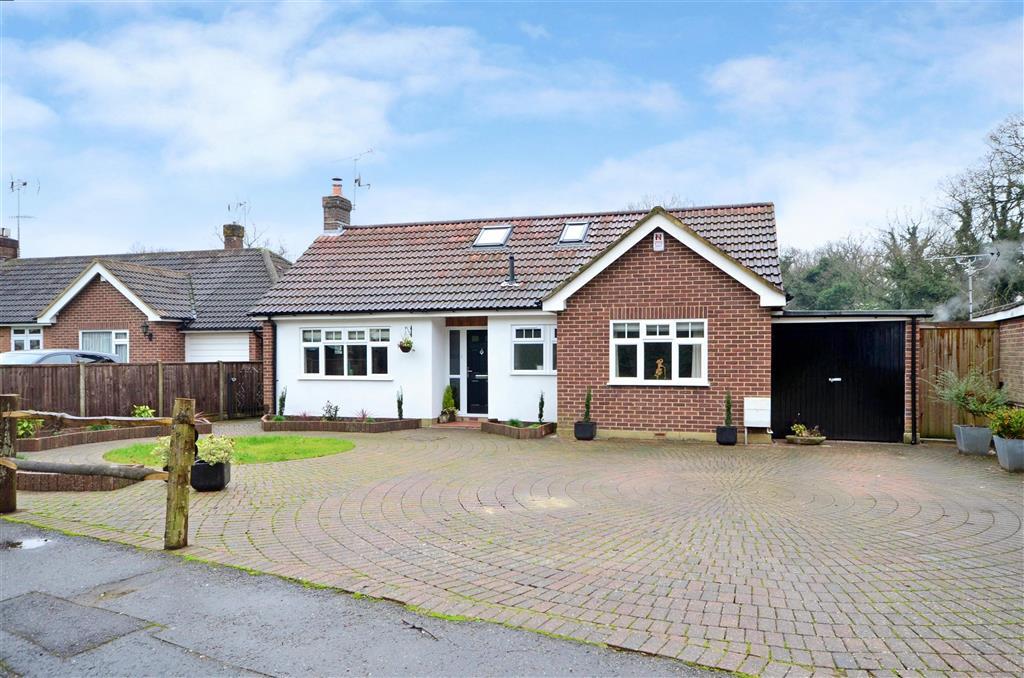 4 bedroom bungalow for sale in Fir Tree Close, Langley Green, Crawley