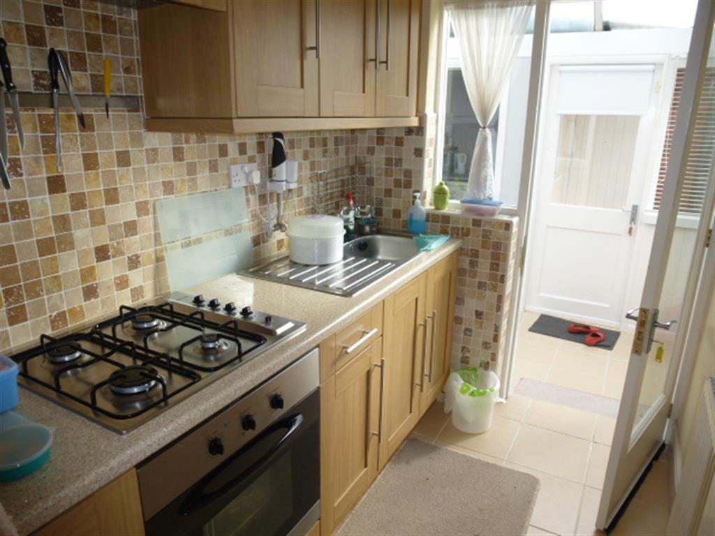 3 bedroom semidetached house for sale in Queens Drive, ROWLEY REGIS, B65