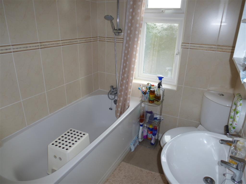 3 bedroom semidetached house for sale in Queens Drive, ROWLEY REGIS, B65