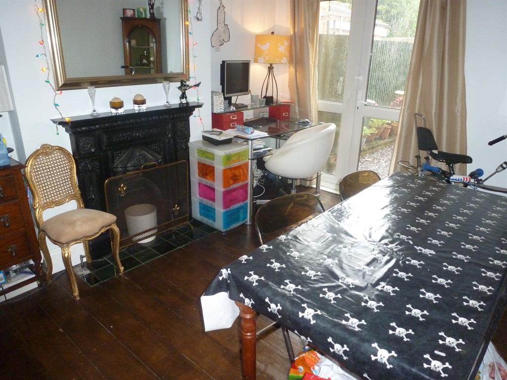 3 bedroom terraced house for sale in Russell Road, Hall Green